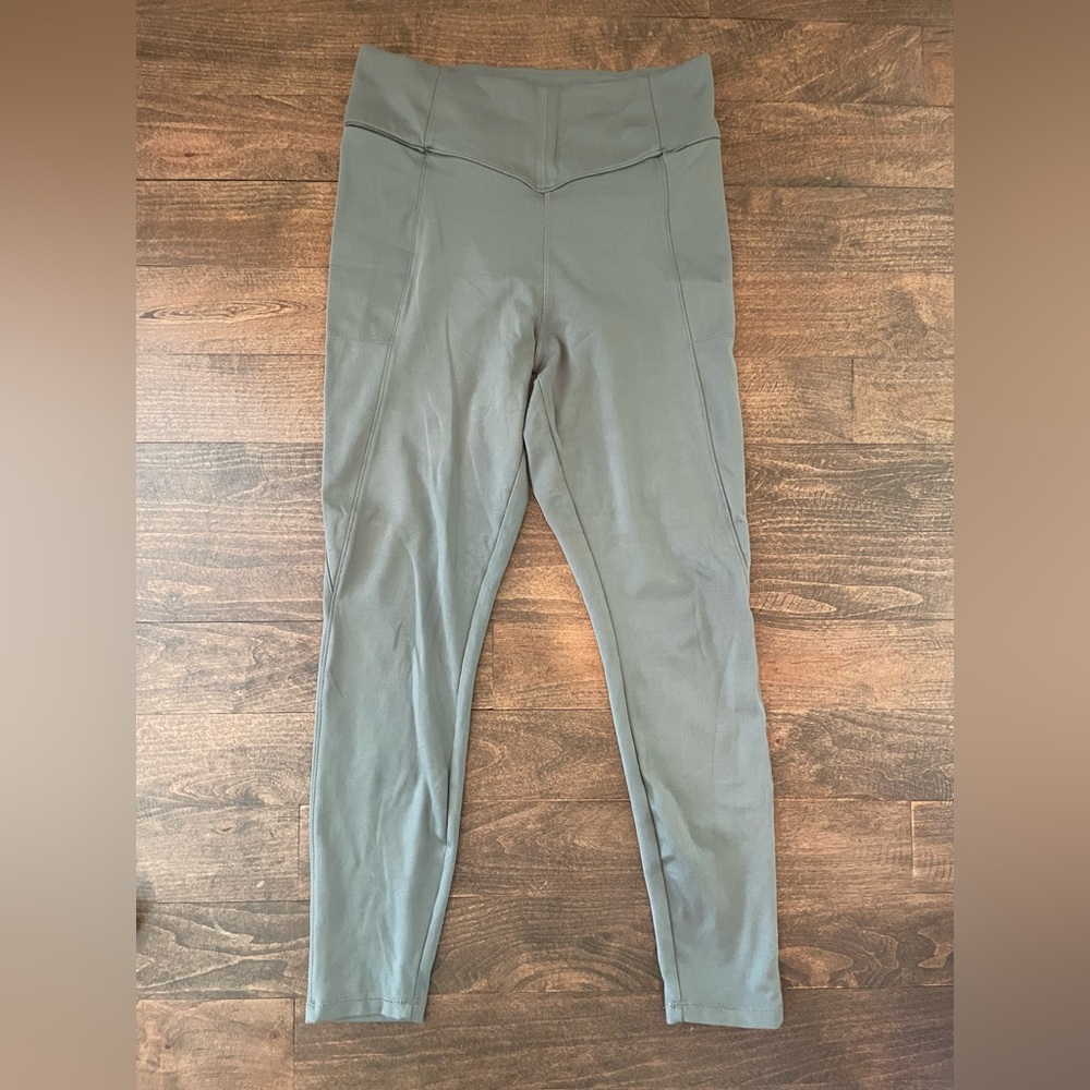 Danskin Leggings in Sage Green Size Medium